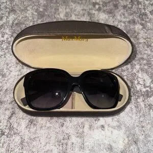 MaxMara Elegant Black Sunglasses with Case MaxMara MALIBU10 MM0080 Women main image 4
